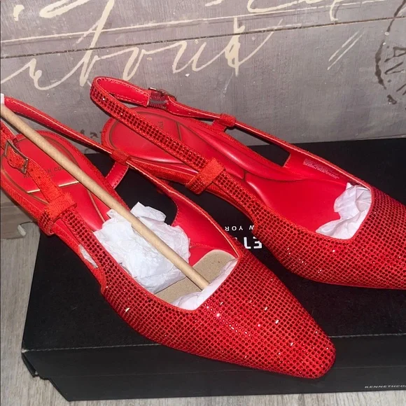 Kenneth Cole New York Vibrant Red Slingback Heels - Picture 4 of 6
